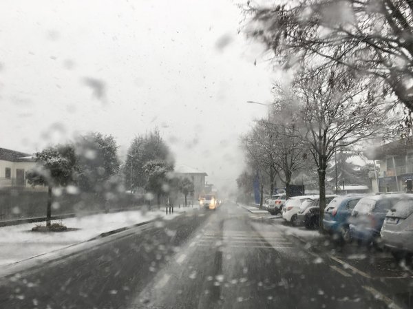 Can You Improve Rear Visibility in a Chevy Camaro with a Digital Rearview Mirror?