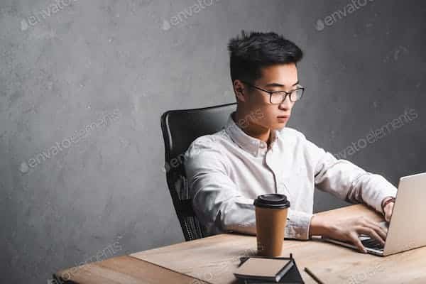 How Can UK Specialty Food Stores Use Local SEO to Drive In-Store Traffic?